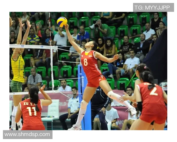 中国女排与意大利激战首局精彩回放全程回顾与分析 中国女排与意大利激战首局精彩回放全程回顾与分析